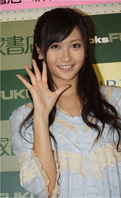 アイドリング!!! 横山ルリカが2011年カレンダーイベントのトップバッターに抜擢!!! - GirlsNews