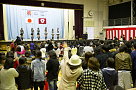 東日本大震災復興支援特別公演～誰かのためにプロジェクト2013～より (C) AKS
