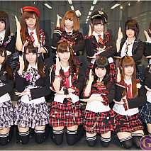 アフィリア・サーガ・イースト 左下から カレン・アリア・ユカフィン・コヒメ・クルミ・ミク、左上からアヤミ・ロゼ・ミィナ・ルイズ・マホ・メイリ