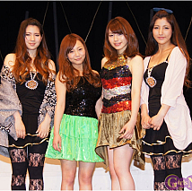 左から栗原菊乃・橋本愛奈・諸塚香奈実・渡辺万美