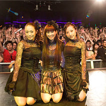 Kalafina「Anime Expo 2011」in Club Nokia (C) SPACE CRAFT
