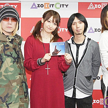 SIKA-BAMBI（左からCell、YAYOI、ATSUTO、DAISHI）