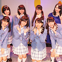 制服向上委員会