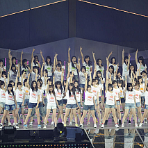 AKB48 (C) AKS