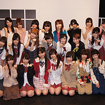 舞台「ワールズエンド・ガールズスタート」キャスト陣