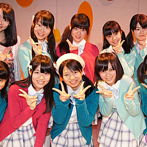 制服向上委員会