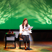 黒谷友香 (C) スペースクラフト・エンタテインメント