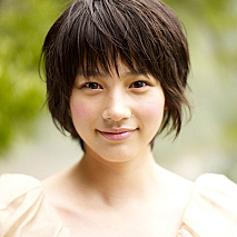 能年玲奈　(C) レプロエンタテインメント