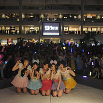 9nine ニューシングル「流星のくちづけ」リリースイベント (C) LesPros entertainment