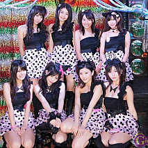 リンクス（後列左から大友波瑠・谷中唯彩・佐藤ありさ・彩川ひなの、前列左からさいとう光恵・小野美紅・千明芸夢・石川みさと） 