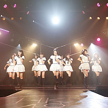 HKT48 チームH「博多レジェンド公演」より (C) AKS