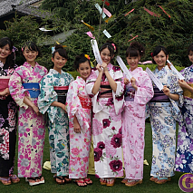 七夕撮影会に浴衣姿で登場したX21のメンバー