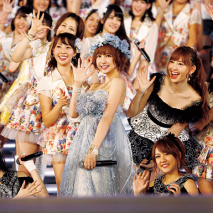 AKB48 2013真夏のドームツアー～まだまだ、やらなきゃいけないことがある～より (C)AKS