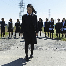 『アイドル・イズ・デッド-ノンちゃんのプロパガンダ大戦争-』より