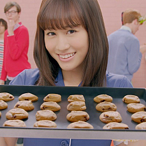 カントリーマアム新TVCM 「スマイルマアム」篇より