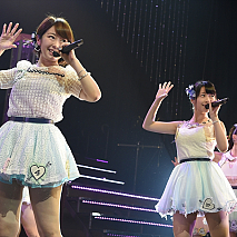 AKB48チーム4 (C)AKS