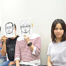 遠藤舞(右)