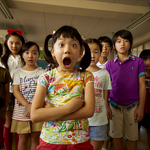 映画『円卓 こっこ、ひと夏のイマジン』より (C) 2014 「円卓」製作委員会