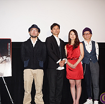 左から窪田将治監督、河合龍之介、祥子、木下ほうか