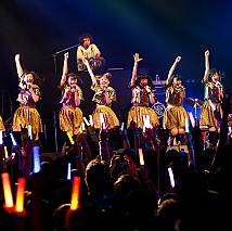 私立恵比寿中学 Photo by Soshi Setani