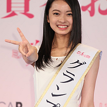 「ミス美しい20代コンテスト」グランプリ・川瀬莉子