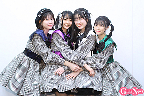 SUPER☆GiRLS6期メンバー　（左から）鎌田彩樺、柏綾菜、河村果歩、櫻井陽夏