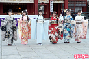 「2024年 AKB48 二十歳のつどい」より　（左から）成⽥⾹姫奈・佐藤美波・千葉恵⾥・⽥⼝愛佳・⽔島美結・太⽥有紀