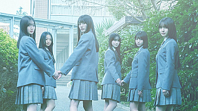 乃木坂46 6期生（左から）愛宕心響、小津玲奈、大越ひなの、鈴木佑捺、増田三莉音、森平麗心