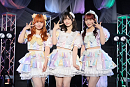 （左から）上村亜柚香、坂本真凛、浅井裕華