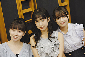 （左から）BEYOOOOONDS 高瀬くるみ、OCHA NORMA  北原もも、斉藤円香　撮影／石田 潤　ヘアメイク／加藤峰子(吉野事務所)