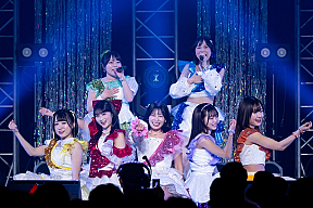 アップアップガールズ(2)ワンマンライブ『にきちゃん大勝負っ!! in Zepp DiverCity(TOKYO)』より