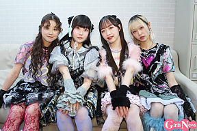 mimi kiddy　（左から）RISA、HANANO、SHURI、MIHO