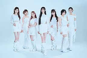 MISS MERCY(左から) COCONA、SHUKA、MIYU、KAREN、SARA、ION、YUKI