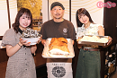 「食堂はせ川」二代目店主 長谷川大輔（中央）
